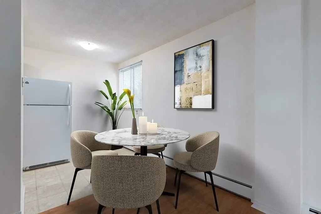 Park Manor - Photo 2 of 10