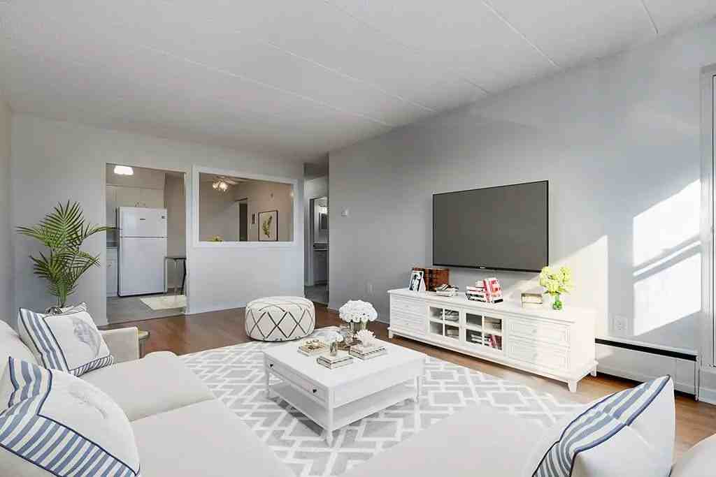 Haworth Manor - Photo 4 of 14