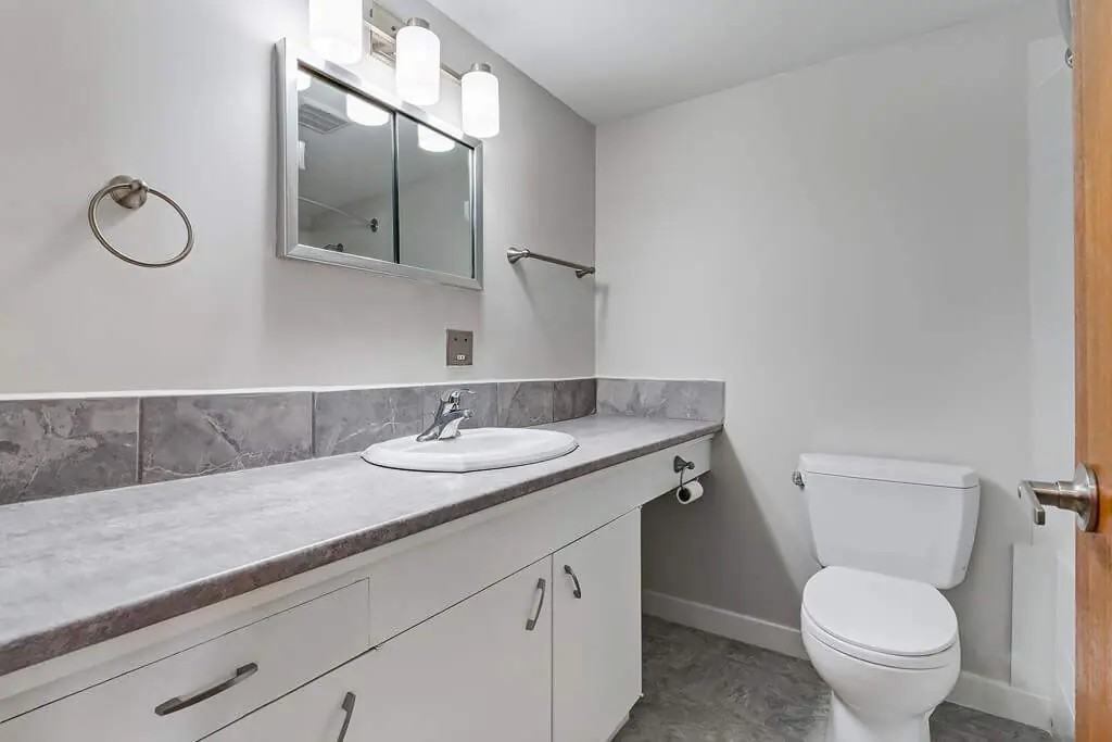 Haworth Manor - Photo 7 of 14