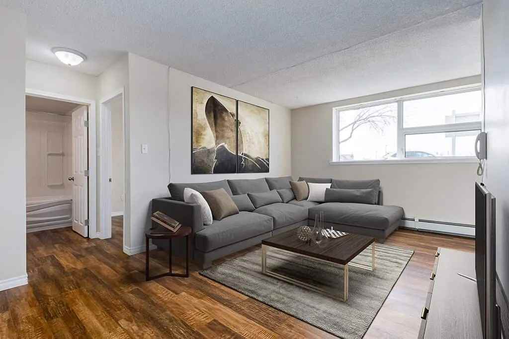 Kerri Grove - Photo 2 of 17