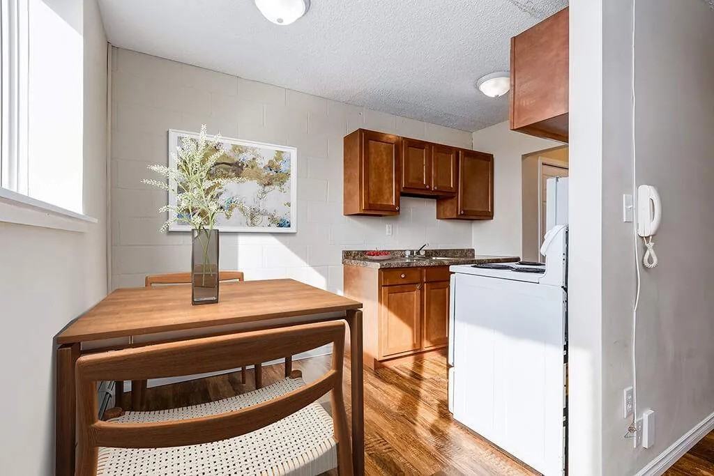 Kerri Grove - Photo 3 of 17