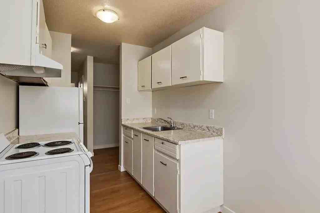 The Executive - Photo 5 of 27