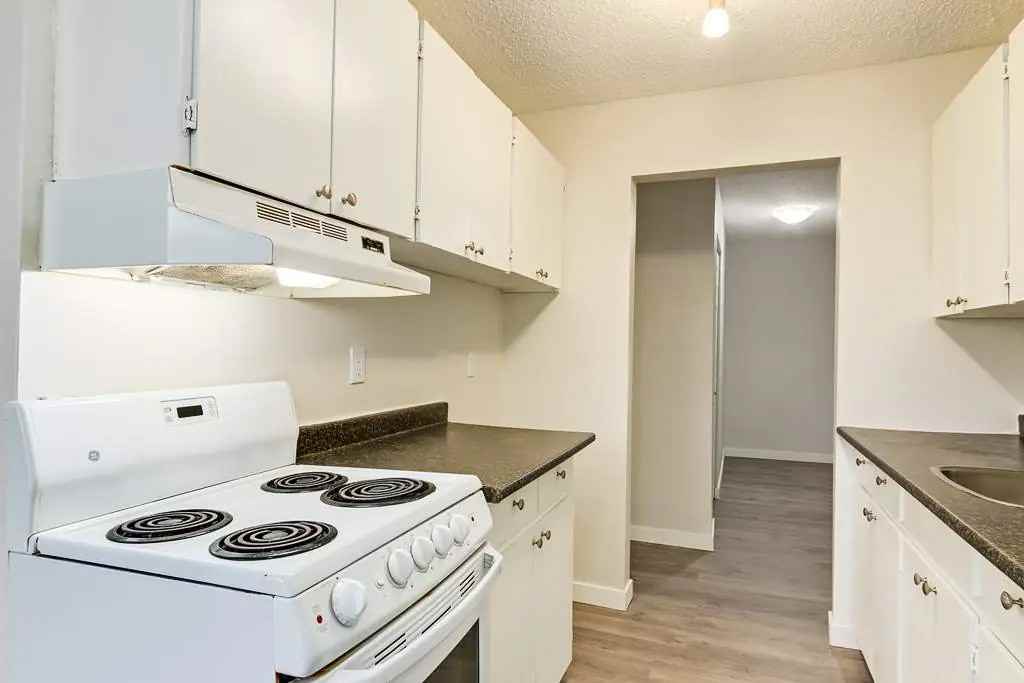 Regal Court - Photo 5 of 22