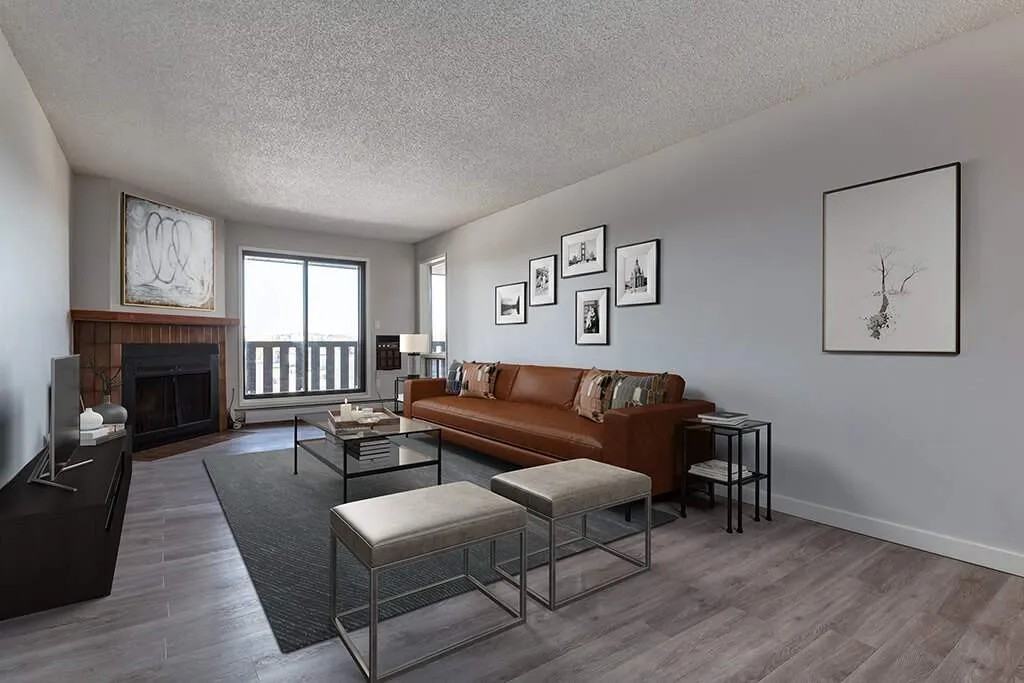 Cloverdale Manor - Photo 4 of 33