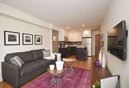 207 Bell St N - Photo 2 of 20