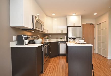 207 Bell St N - Photo 3 of 20