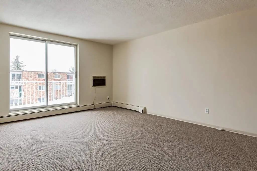 Bella Vista - Photo 7 of 19