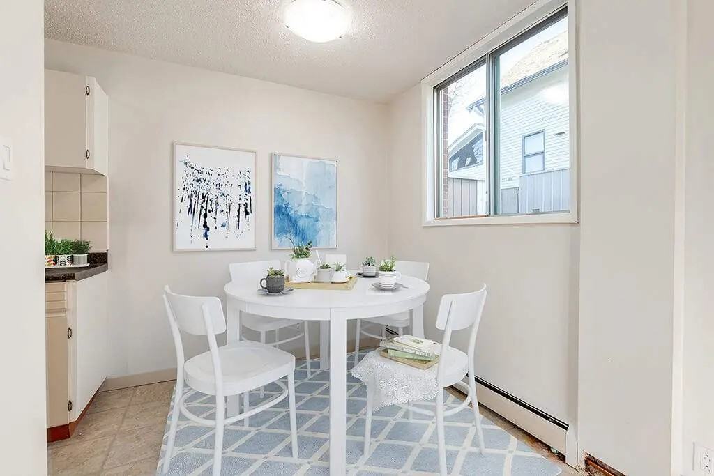 Resma Manor - Photo 5 of 11