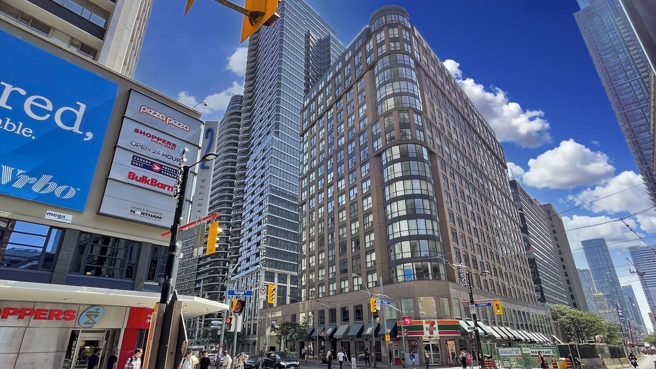 7 Carlton St - Photo 6 of 36