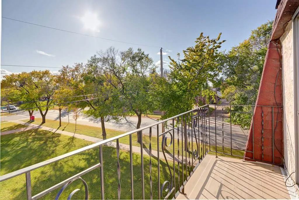 Valhalla Apartments - Photo 7 of 33