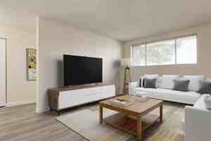 featured image of 89 Collins Cres Se