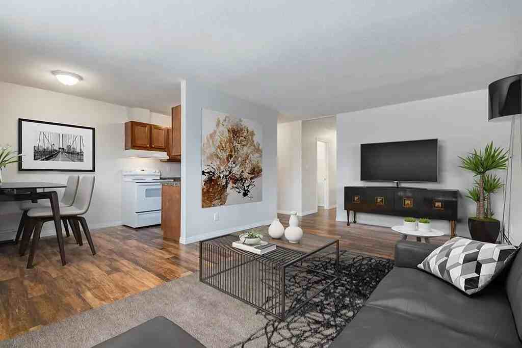 Prince Charles Apartments - Photo 2 of 24