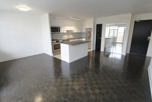 featured image of 100 Gloucester St