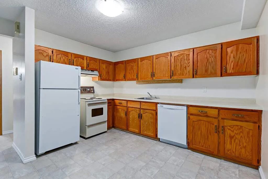 Silverwood Terrace - Photo 2 of 22