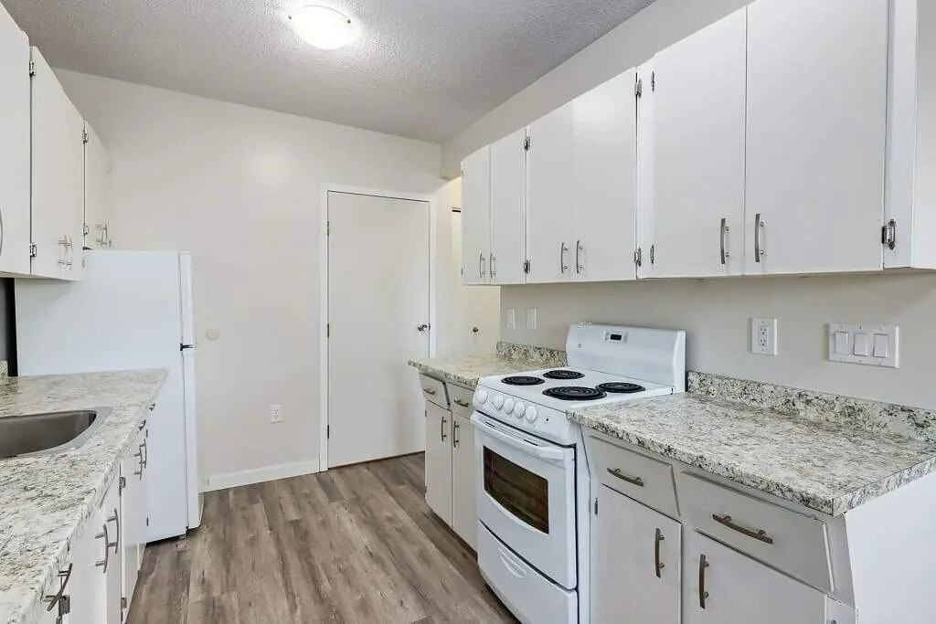 Stanley Apartments - Photo 7 of 11