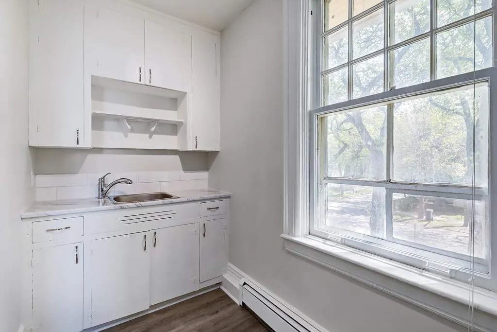 Otis Apartments - Photo 6 of 11