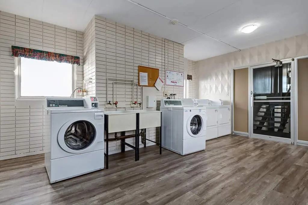 Spruce Manor - Photo 6 of 11