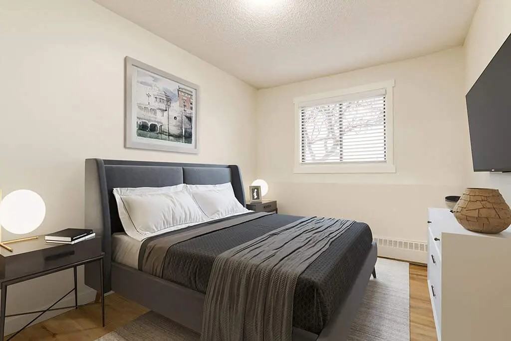 Eastside - Photo 3 of 12