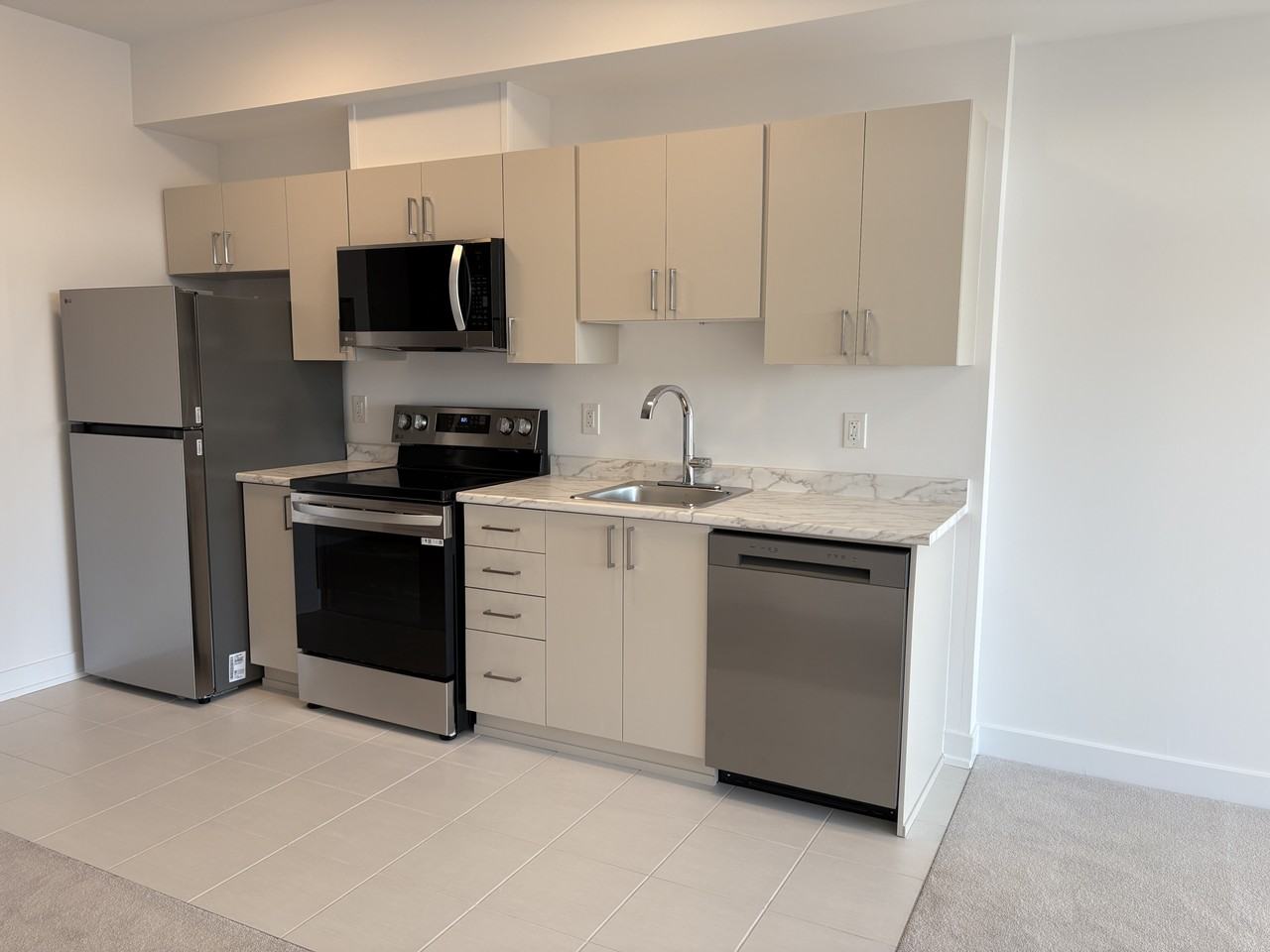 1401 Silhouette Pvt - Photo 3 of 14