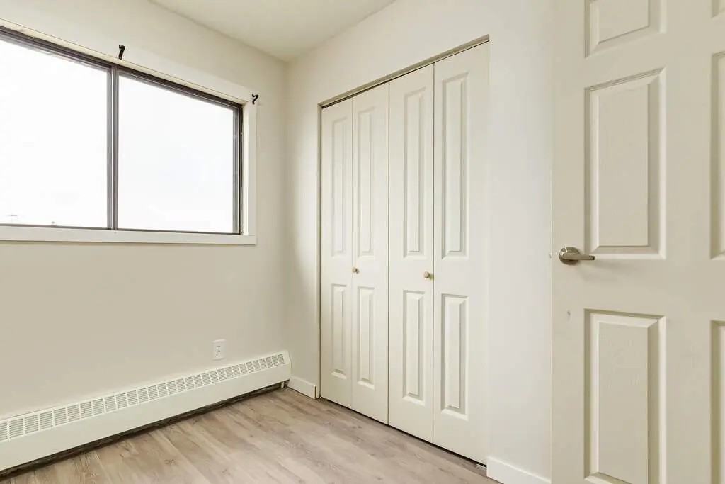 Royal Oak - Photo 6 of 11