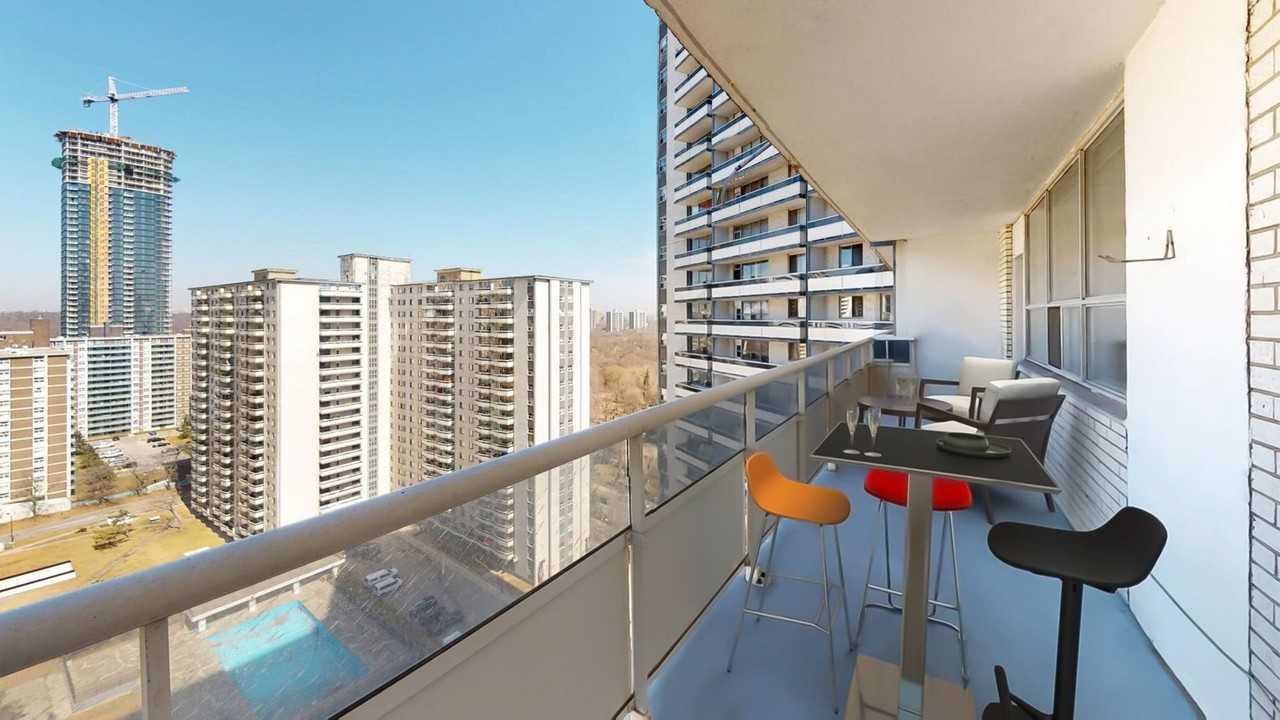 240 Wellesley St E - Photo 3 of 12