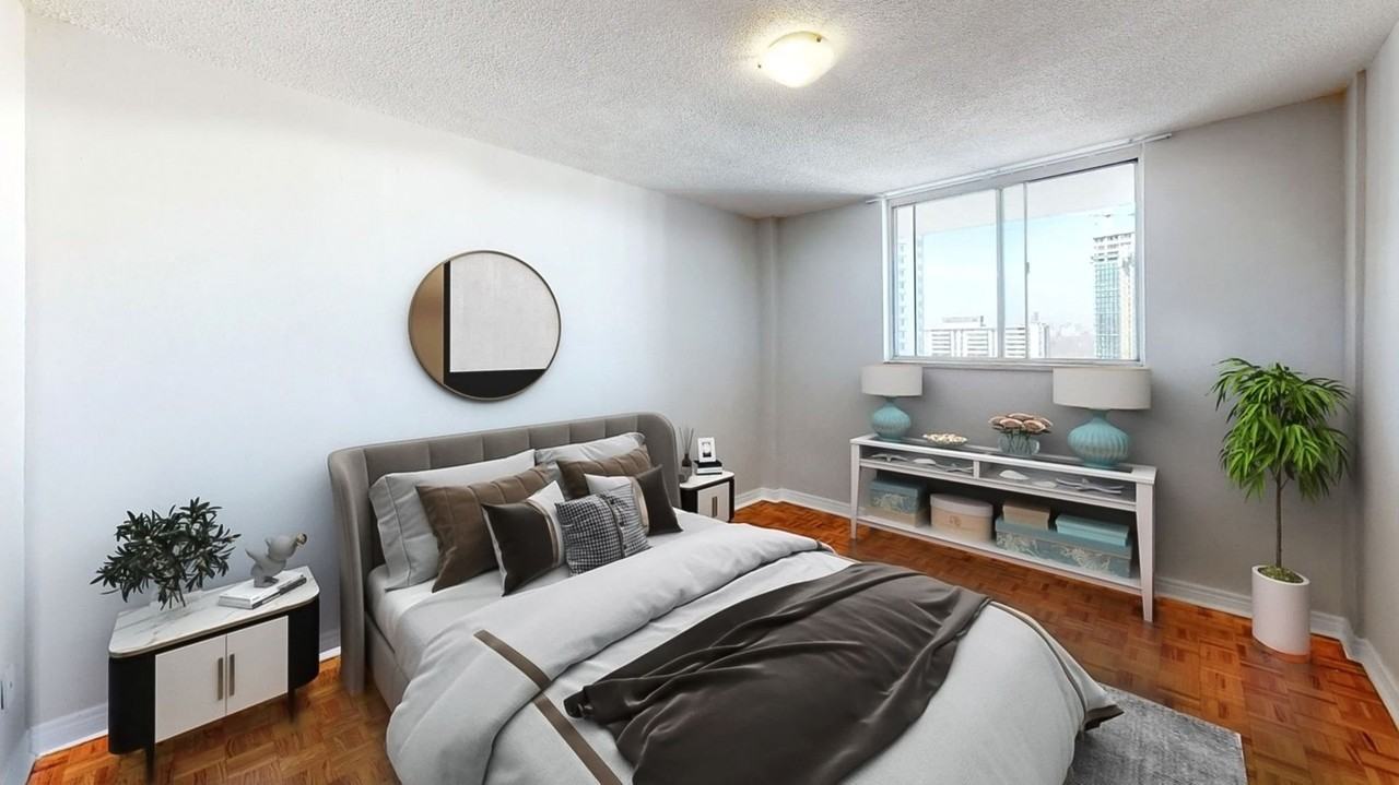 240 Wellesley St E - Photo 7 of 12