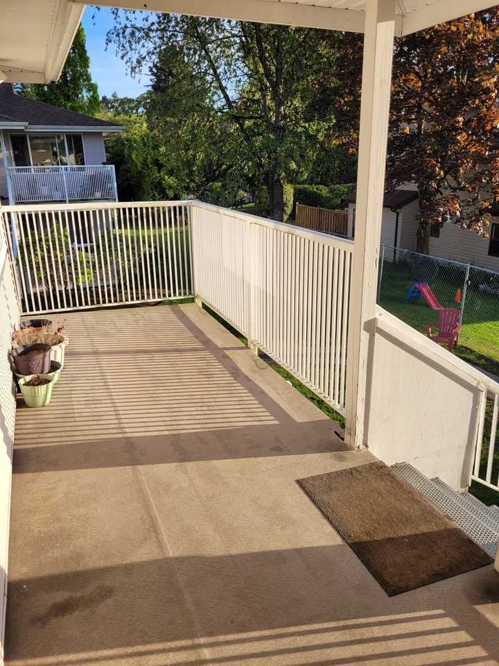 13923 72 Ave - Photo 2 of 8