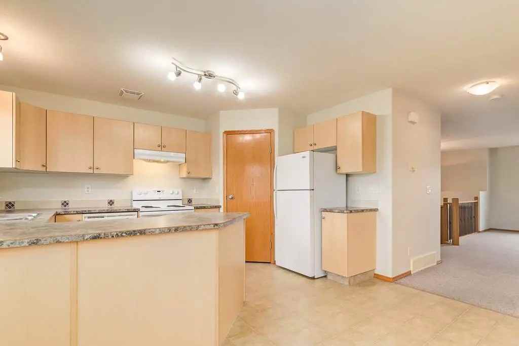 Kitson Close Townhomes - Photo 6 of 17