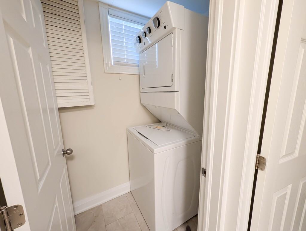 510 Queen Victoria Dr - Photo 7 of 16