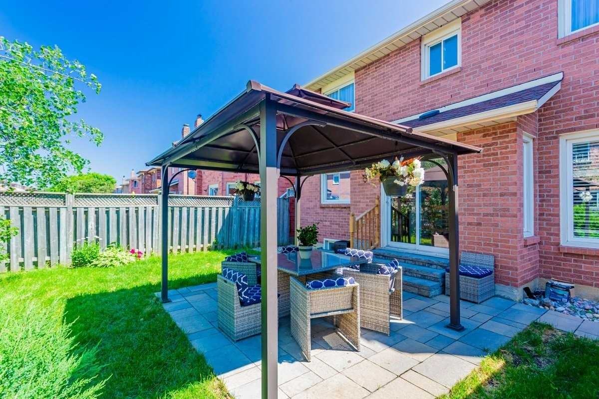 8 Orleans Dr - Photo 2 of 15