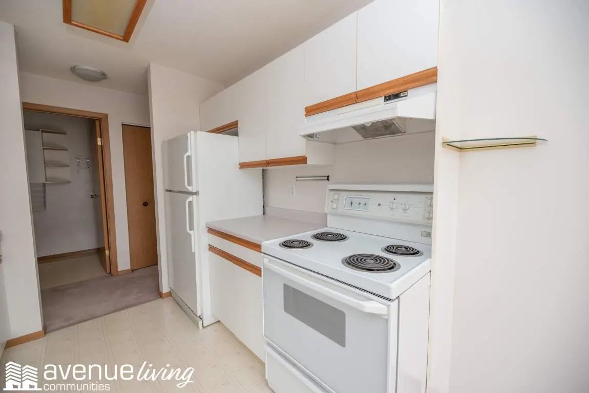 Scherer Manor - Photo 3 of 10