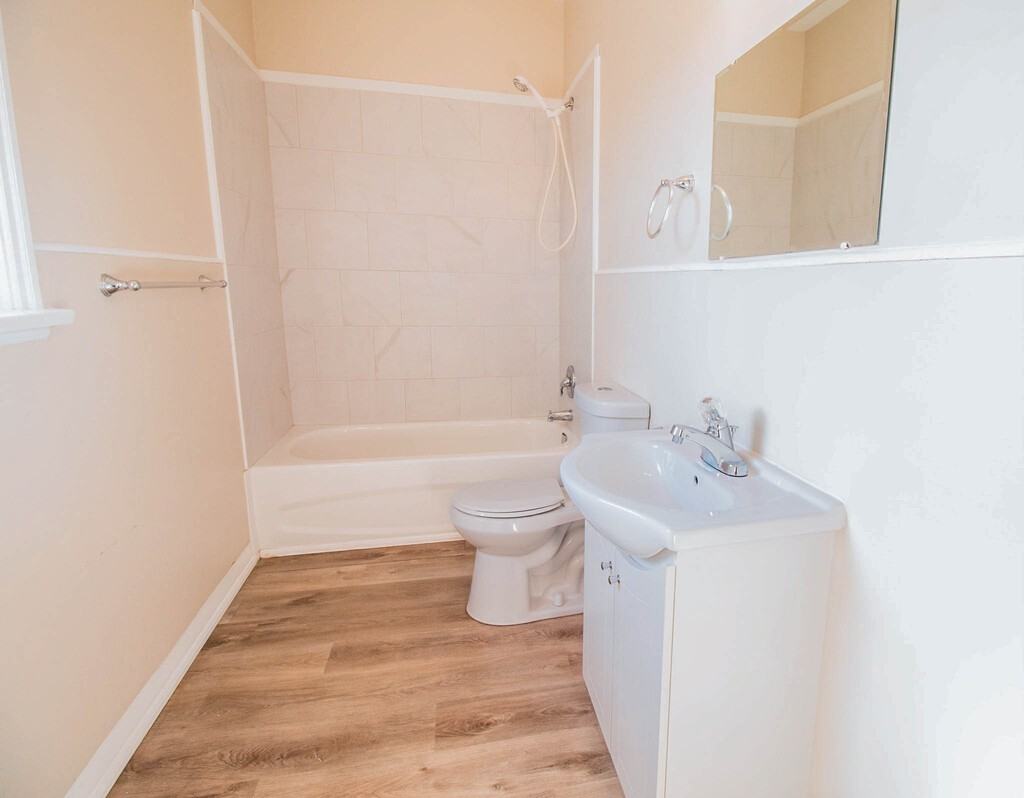 595 King St - Photo 7 of 12