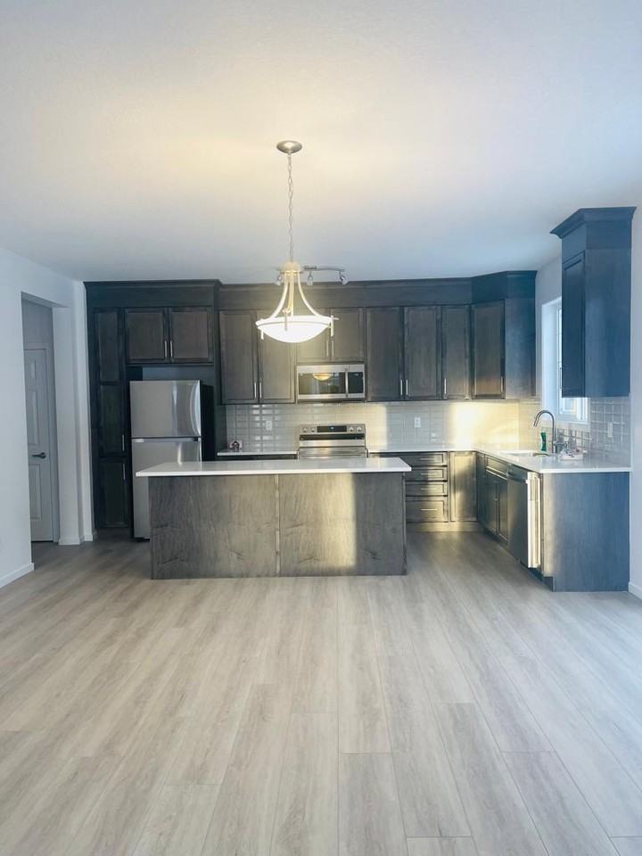 127 Cityspring Manor Ne - Photo 2 of 15