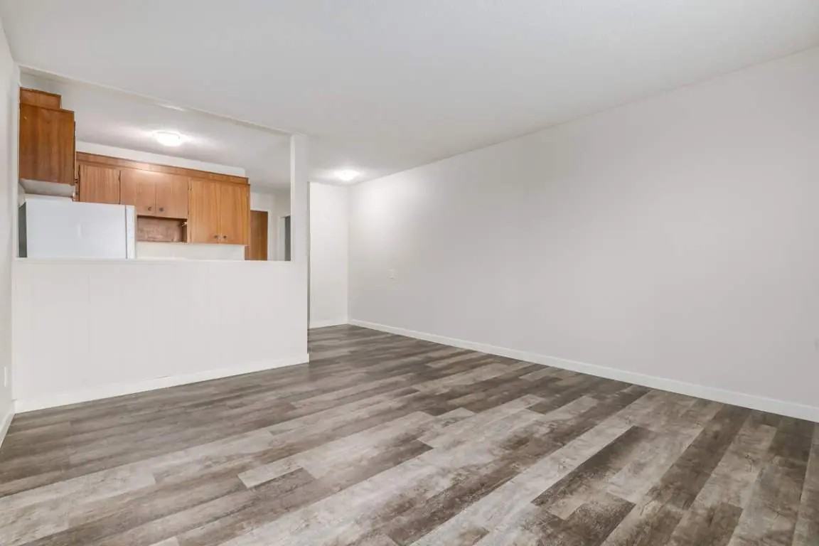 Angus Lodge - Photo 4 of 11