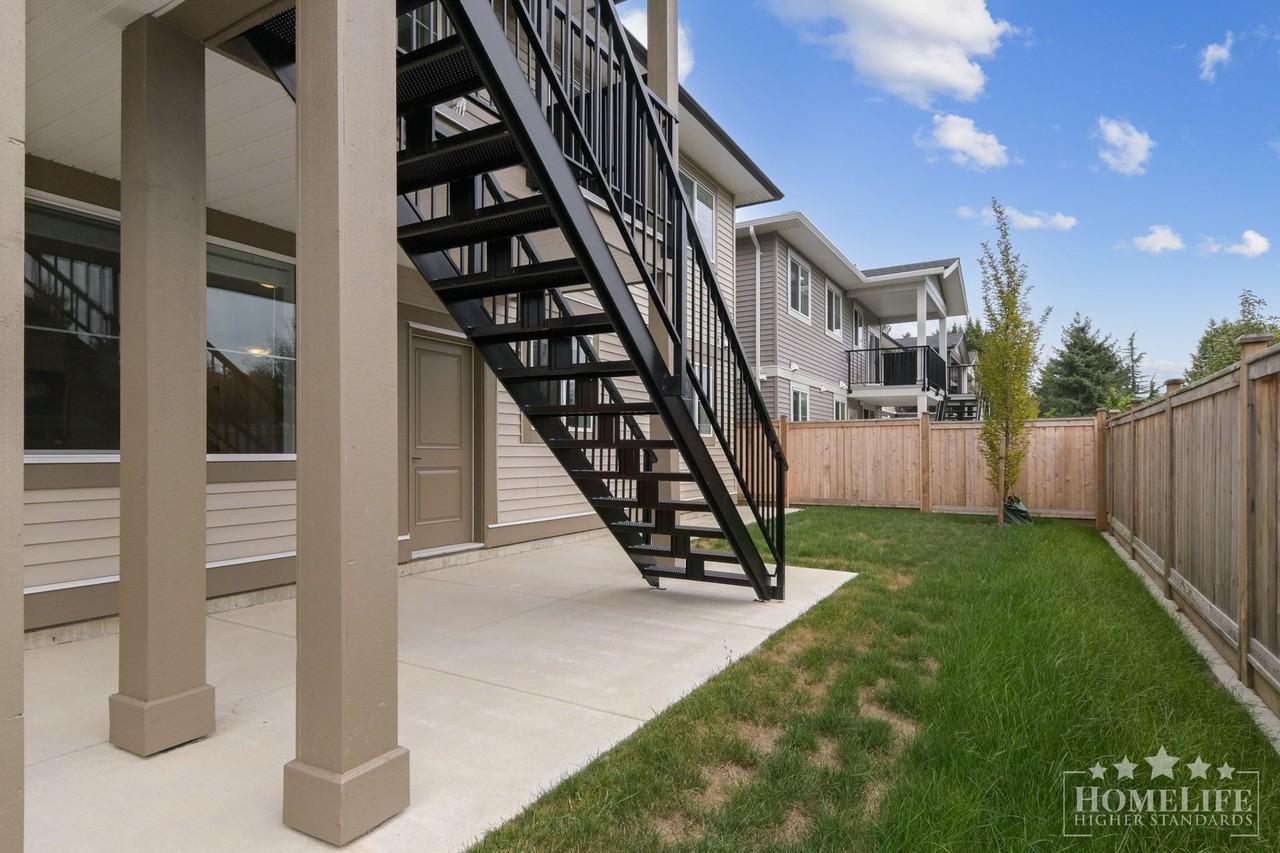 46058 Bonny Ave - Photo 4 of 14