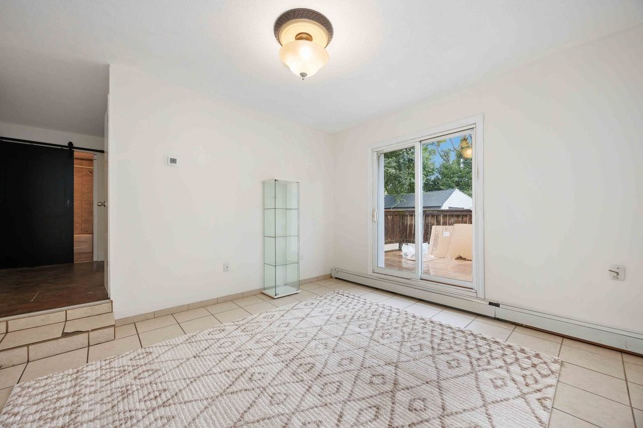 285 Elgin St - Photo 6 of 13