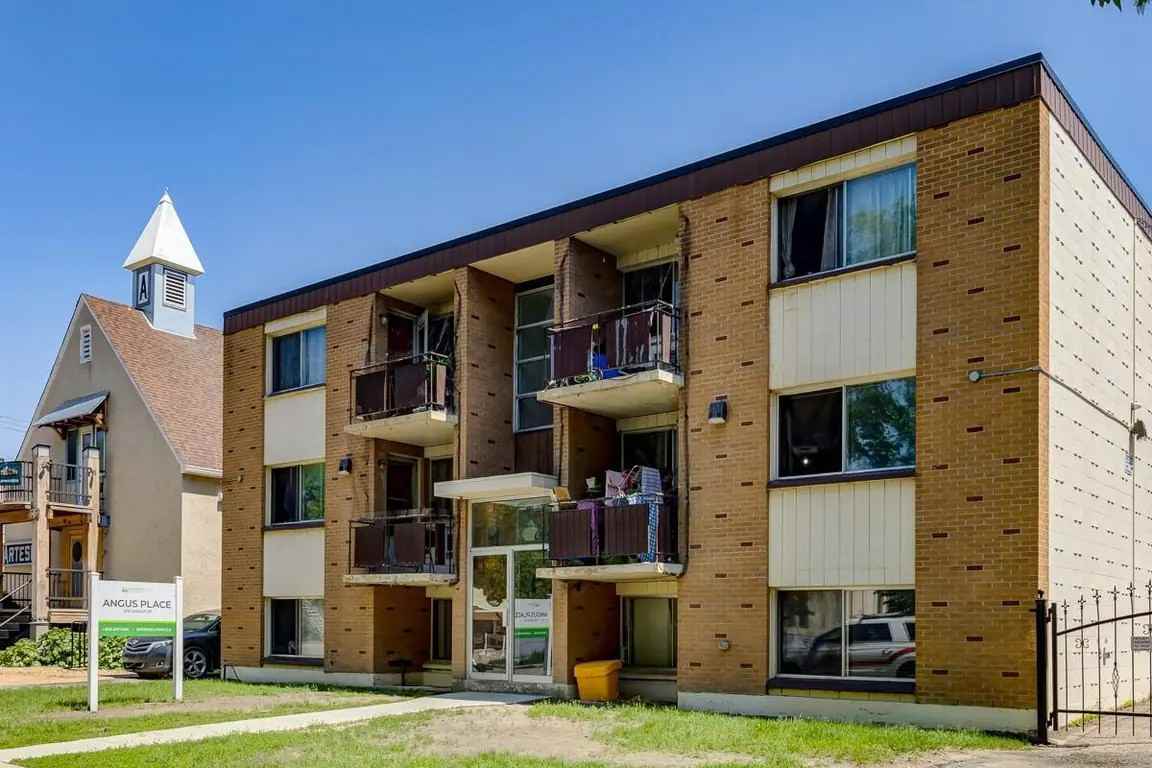 Angus Place - Photo 3 of 14