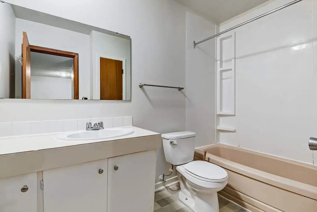 Forster Lodge - Photo 6 of 9