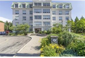 featured image of 405 Erb St W