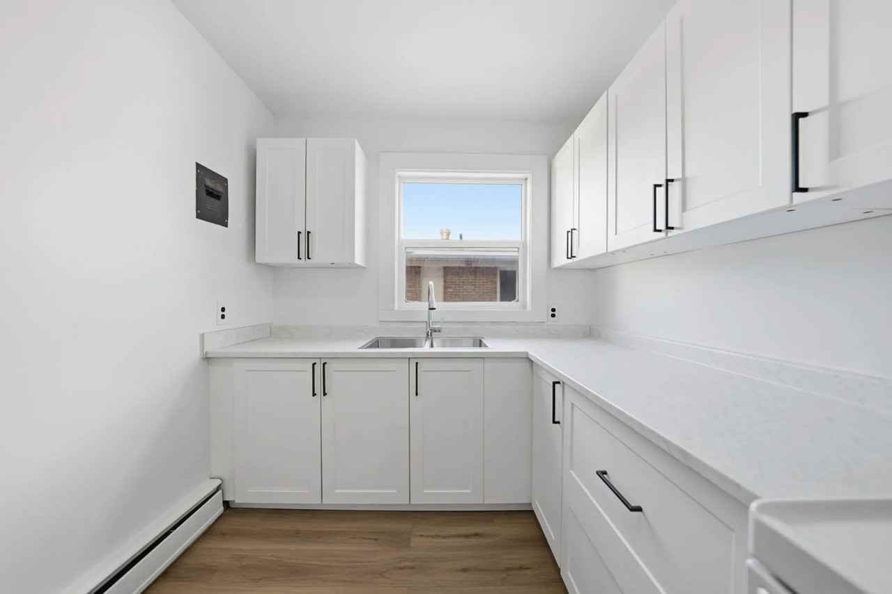 Retallack Apartments - Photo 5 of 20