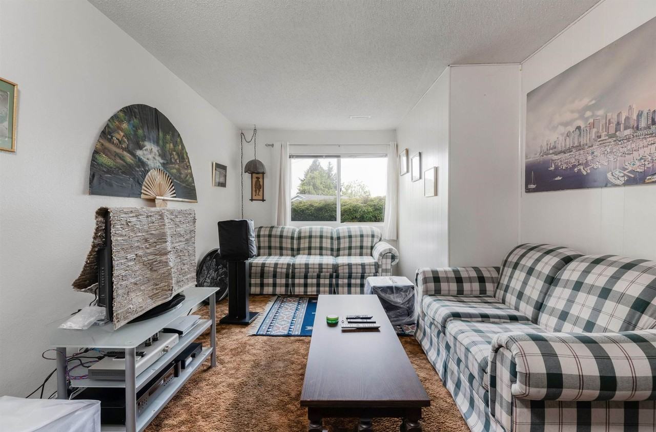 14032 Kalmar Rd - Photo 4 of 6