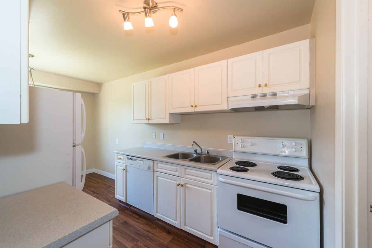 17738 81 Ave Nw - Photo 6 of 11