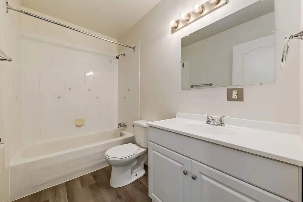 Spruce Arms - Photo 6 of 34