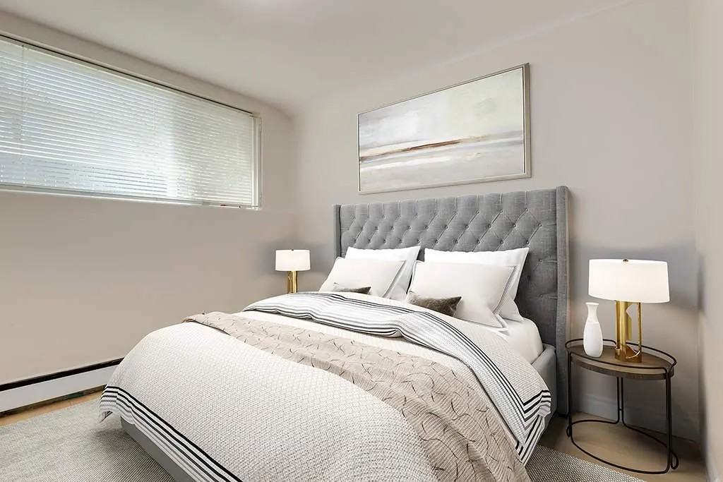 Rosewood Manor - Photo 3 of 35