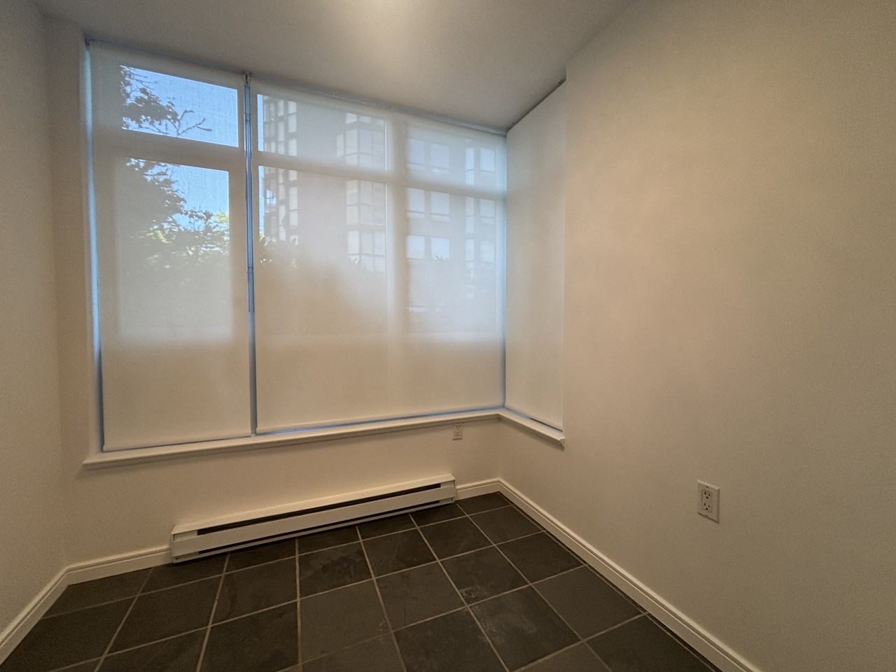 1068 Hornby St #103 - Photo 5 of 26