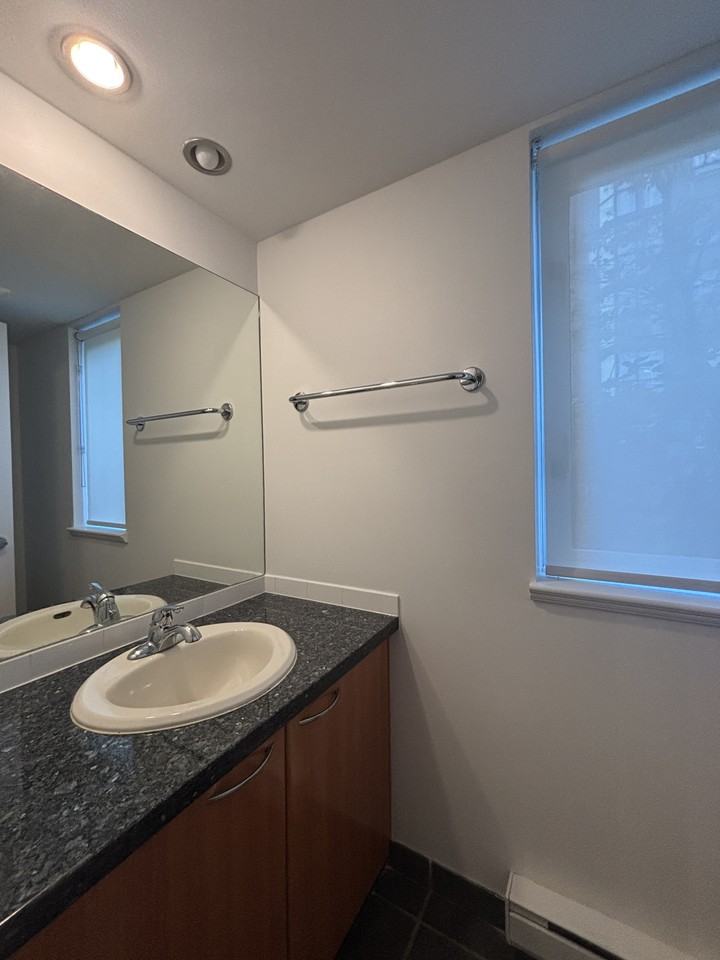 1068 Hornby St #103 - Photo 6 of 26