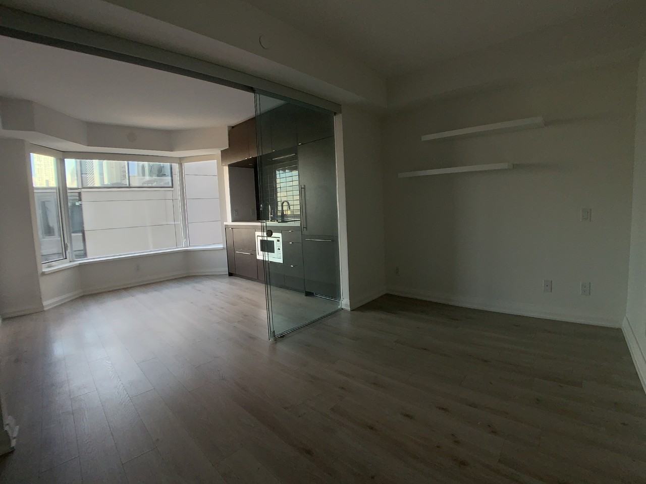 155 Yorkville Ave - Photo 2 of 27