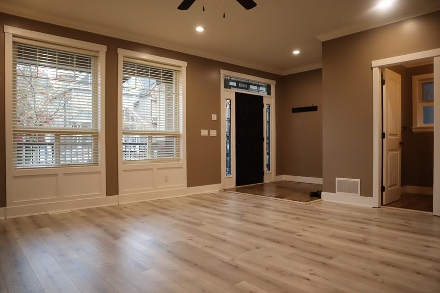 19014 67a Ave - Photo 3 of 31