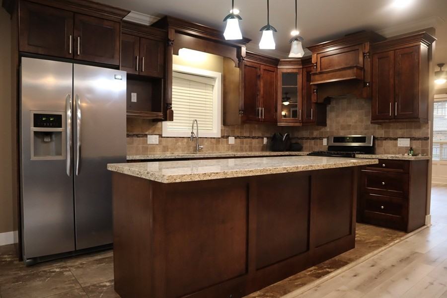 19014 67a Ave - Photo 7 of 31