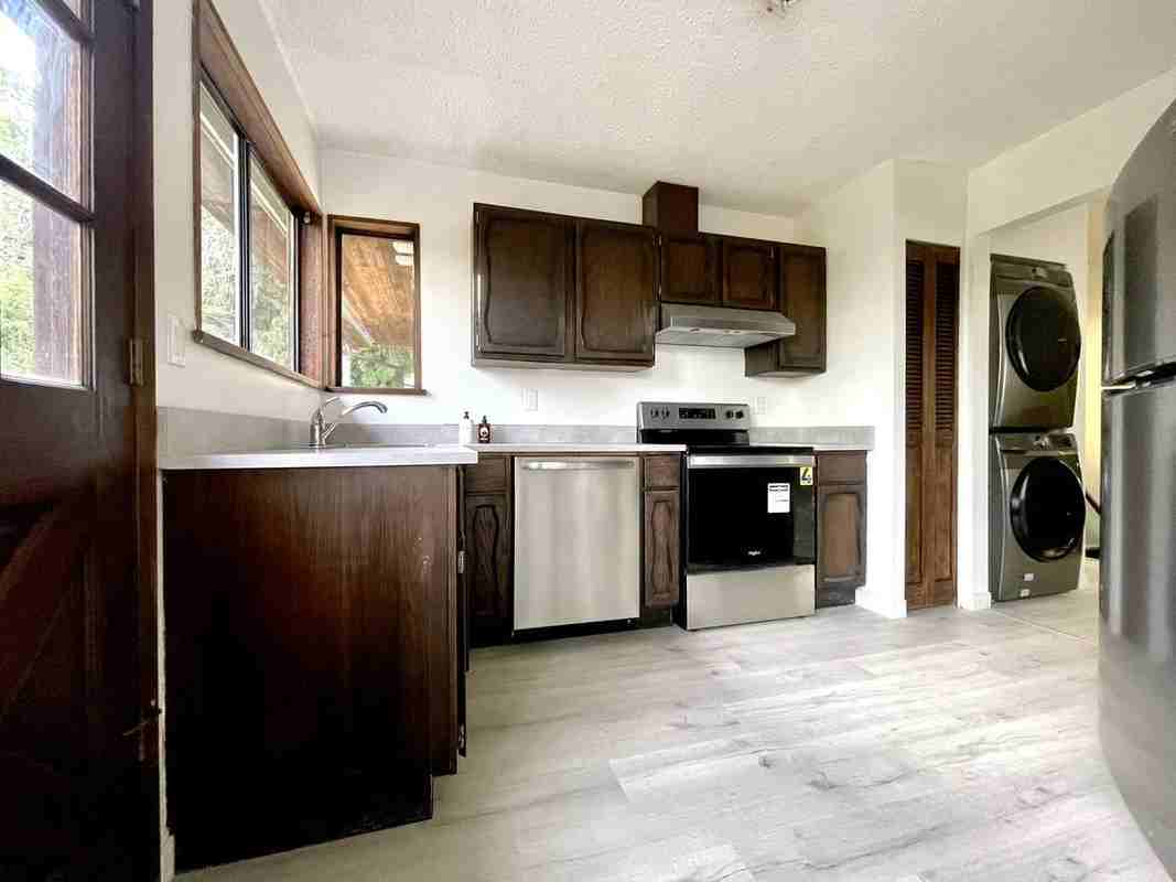 2133 Sperling Ave #TOP - Photo 5 of 37